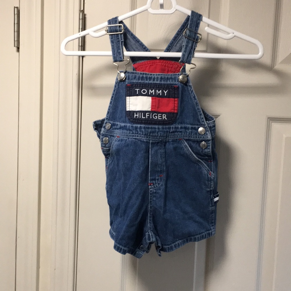 Tommy Hilfiger blur jeans overall shorts 18-24mo